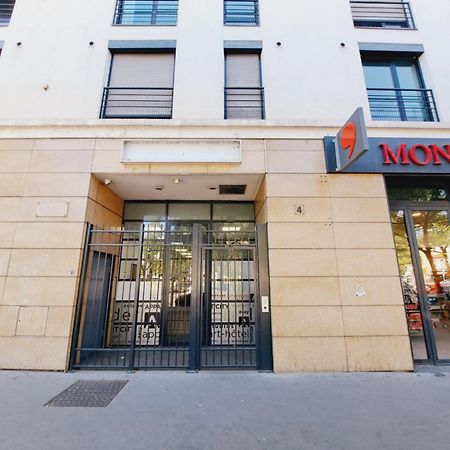 Le Valmy: Appartement Lumineux Au Pied Du Metro Lione Esterno foto