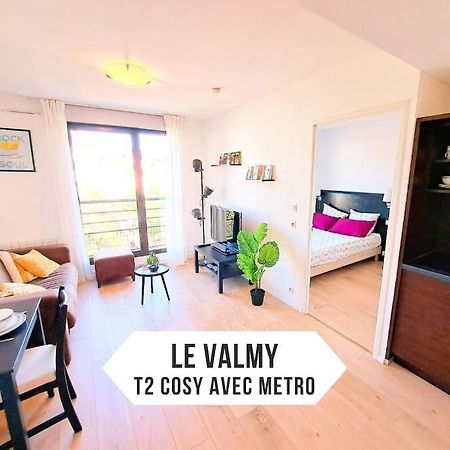 Le Valmy: Appartement Lumineux Au Pied Du Metro Lione Esterno foto